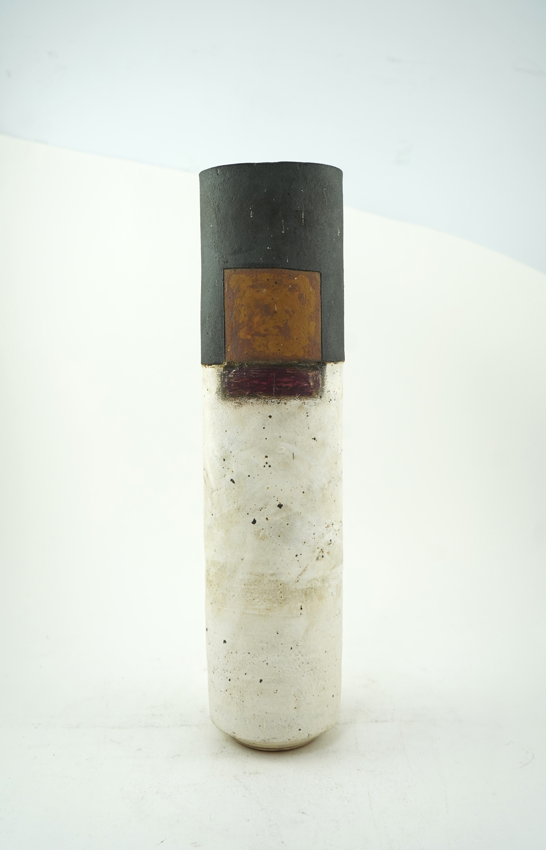 Robin Welch (1936-2019): A tall cylindrical vase